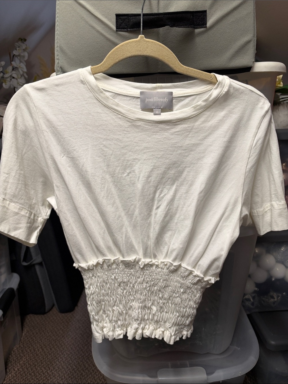 Pinkfilosofy cream smocked-waist crop tee